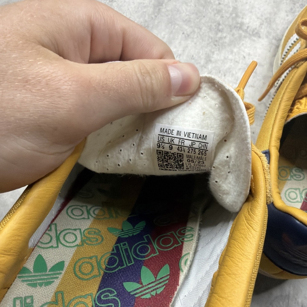 Adidas Gazelle Indoor Casual Shoes Yellow Mustard IE0540 Men's Size 9.5 EUC - Picture 6 of 12